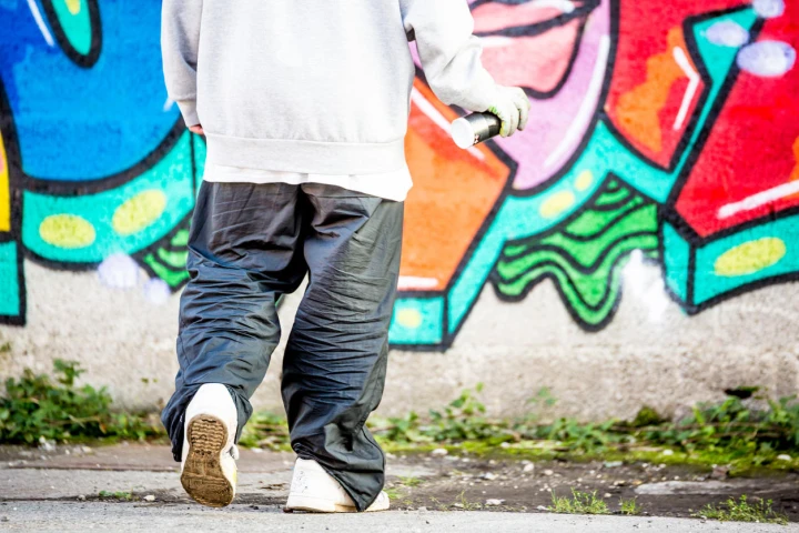 Baggy Pants gelten als Aushängeschild der Hip-Hop-Kultur